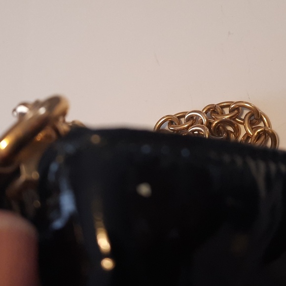 YSL Laurent patent leather crossbody. - Picture 5 of 13